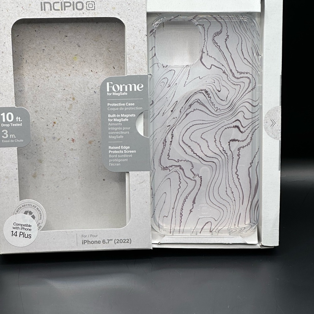 Brand new Incipio iPhone 14, 14 Pro & 14 plus case with MagSafe charger